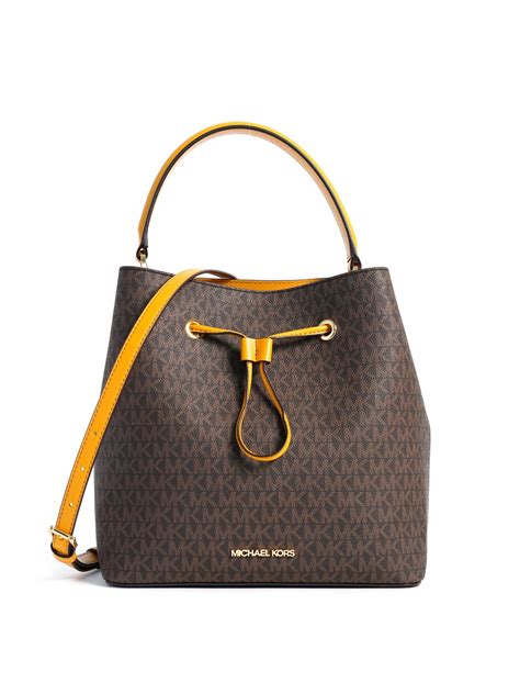 michael kors bucket bag suri